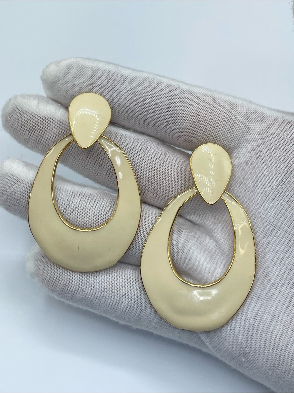 Vintage Large Cream Enamel Gold Tone Door Knocker Hoop Statement Earrings